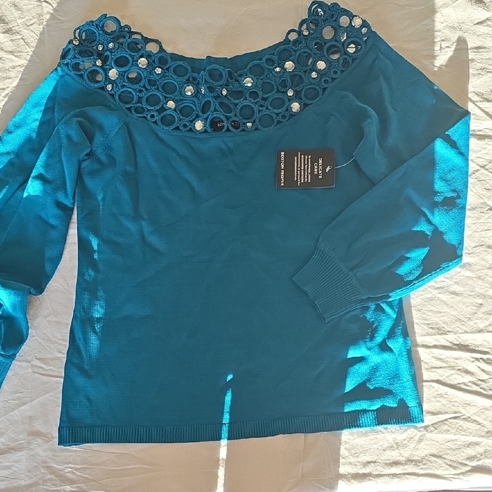 Boston Proper Teal Knit Top with Embellished Circles
